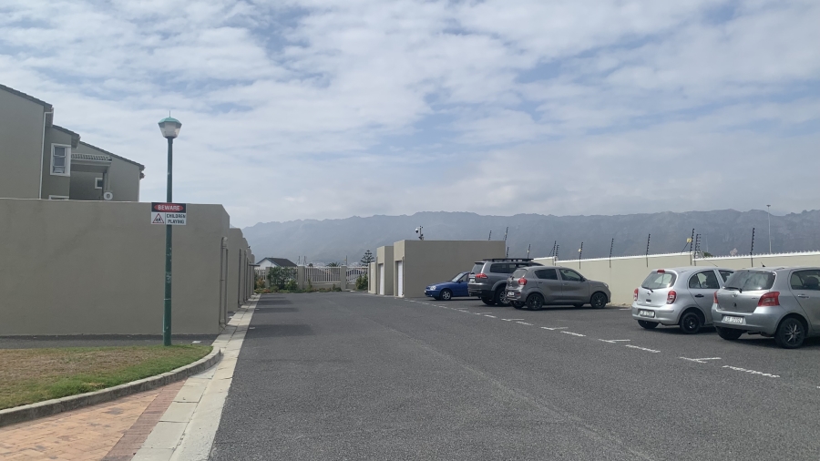 2 Bedroom Property for Sale in Greenways Golf Estate Western Cape